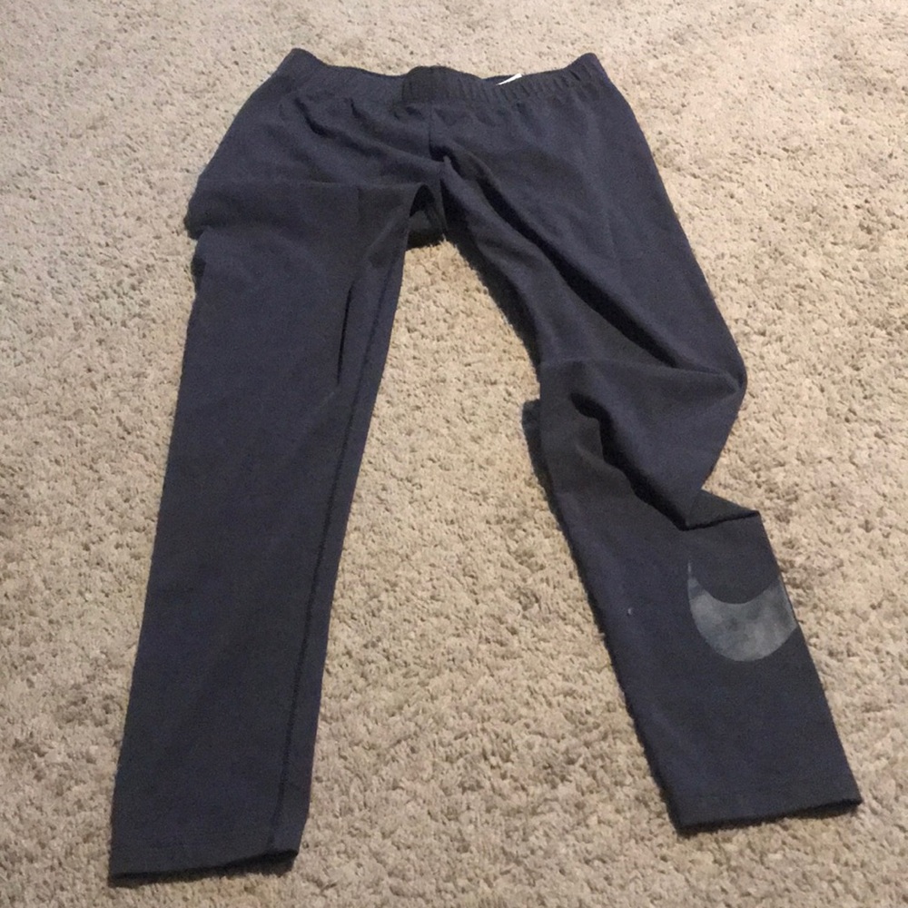 Gray women’s Nike leggings